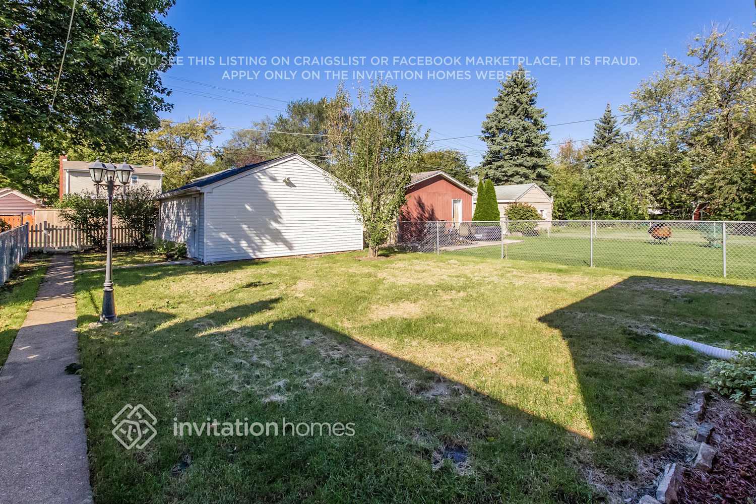 Building Photo - 4216 Prairie Ave