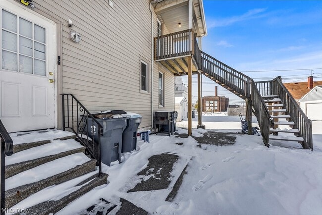 Building Photo - 1026 W Fourth St