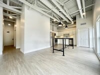 Building Photo - 708 Wealthy St SE