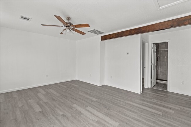 Building Photo - 316 20th St
