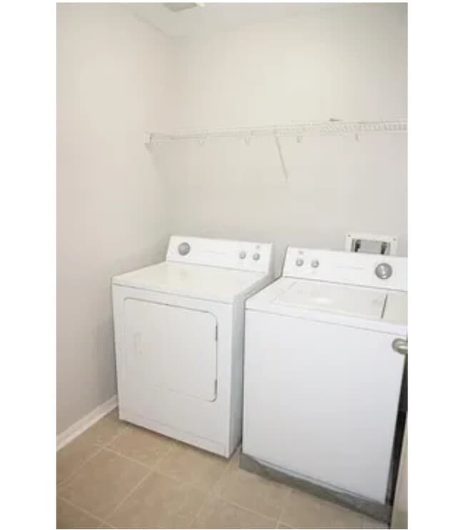 Building Photo - 16019 Summerville Lake Dr