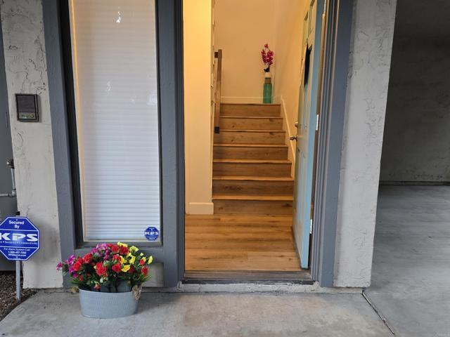 Building Photo - 2135 E Valley Pkwy