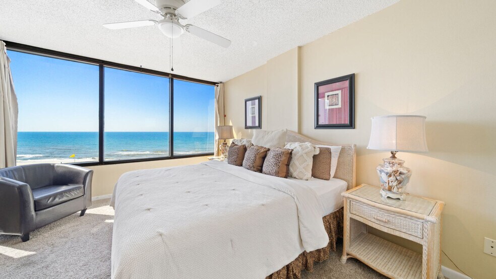 Building Photo - 7205 Thomas Dr