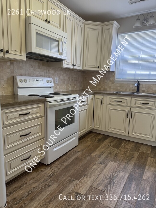 Building Photo - 2261 Chipwood Ln