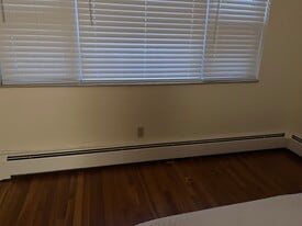 Building Photo - 420 Sheridan Pl