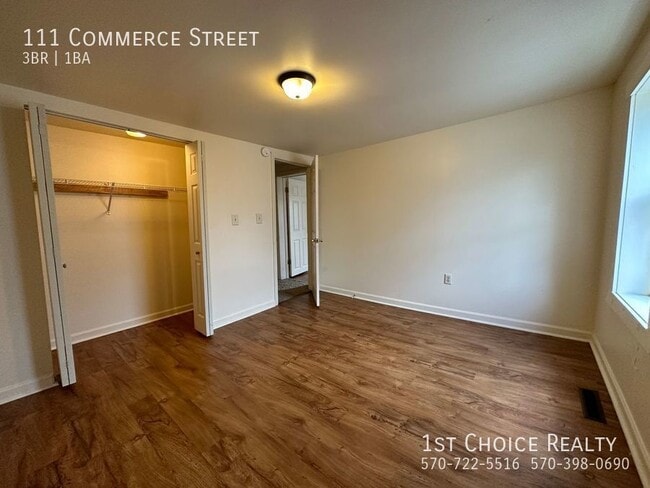 Building Photo - 111 Commerce St