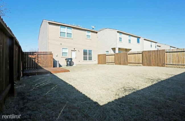 Building Photo - 3 br, 2.5 bath House - 11137 Panther Ct