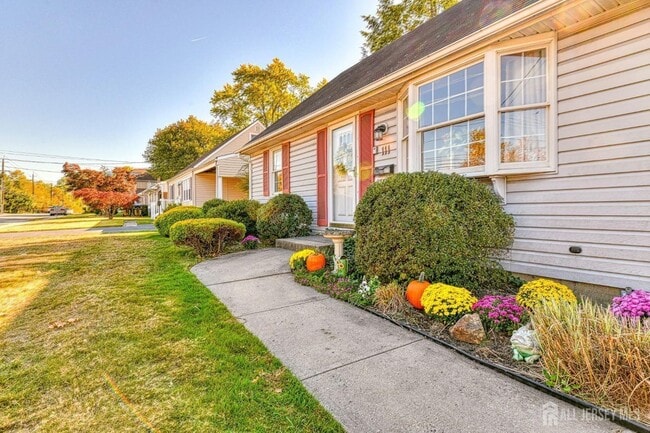Building Photo - 111 Milltown Rd