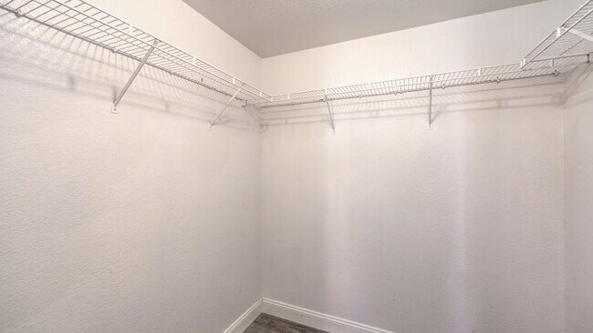 Building Photo - 1425 Bow Creek Ct
