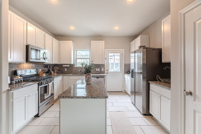 Building Photo - 25847 Hickory Pecan Trl