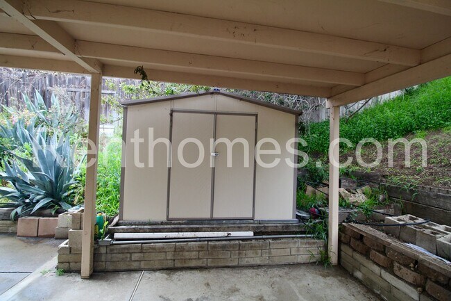 Building Photo - 13828 Otis Pl
