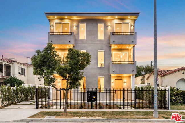 Building Photo - 5225 20th St