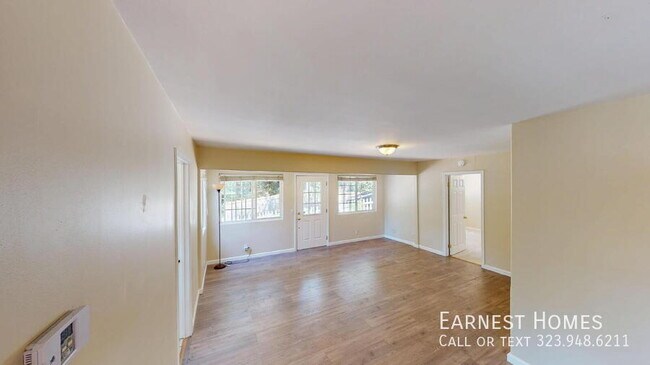 Building Photo - 2446 Liberty Ln