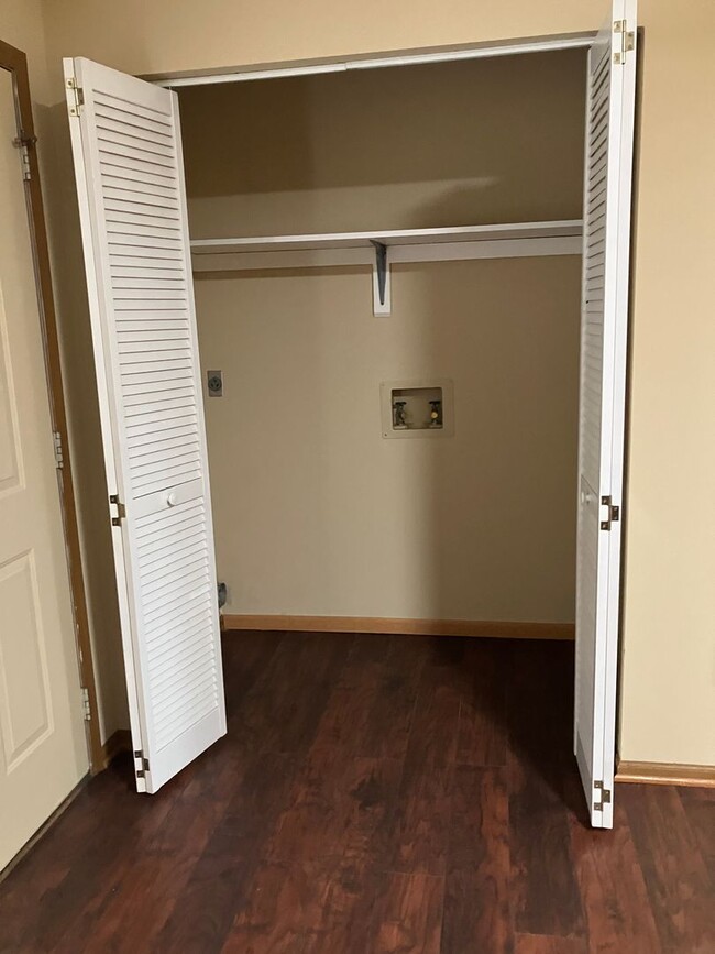 Building Photo - 2-Bedroom Townhome in Troy, OH - Available...