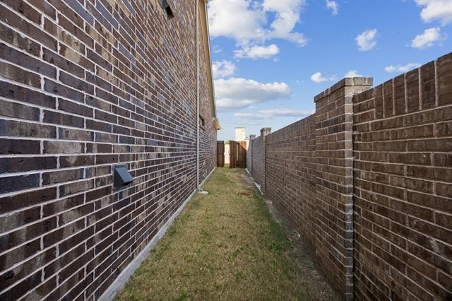 Building Photo - 200 Golden Harvest Dr