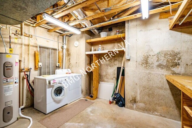 Building Photo - 12536 Flatwood Cir