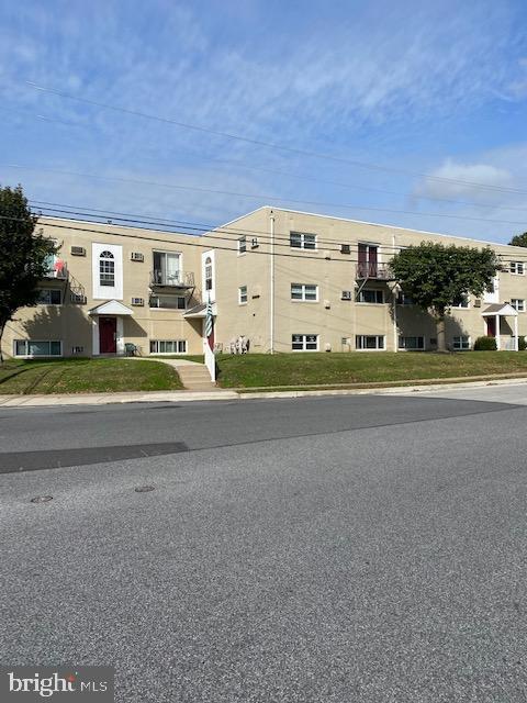 Primary Photo - 294 E Winona Ave
