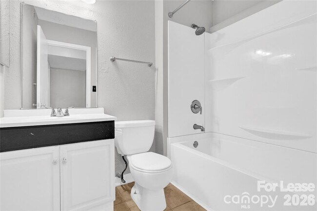 Building Photo - 1921 Mereview Ct