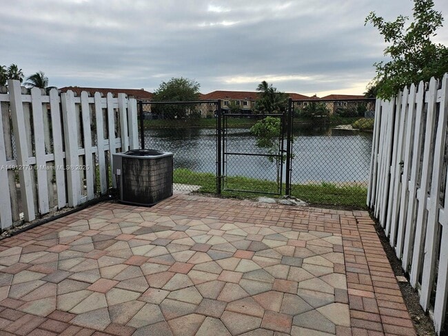 Building Photo - 6410 SW 130th Ave