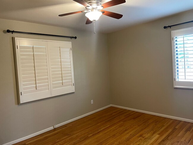Building Photo - 3 Bed/1 Bath Single Family Home in East Sacramento