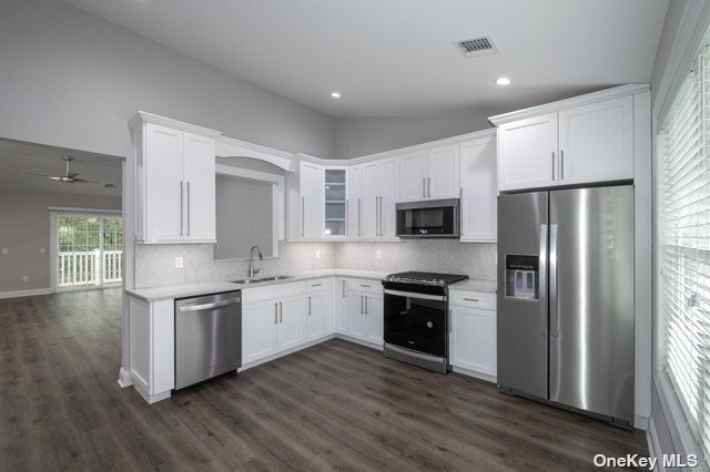 Building Photo - 13 13th St