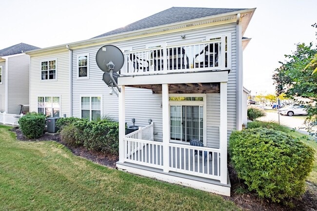Building Photo - 3BR Open Floor Plan with Garage in Captain...