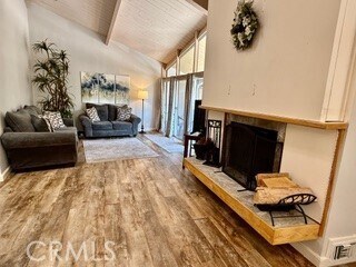 Building Photo - 872 Sierra Vista Dr