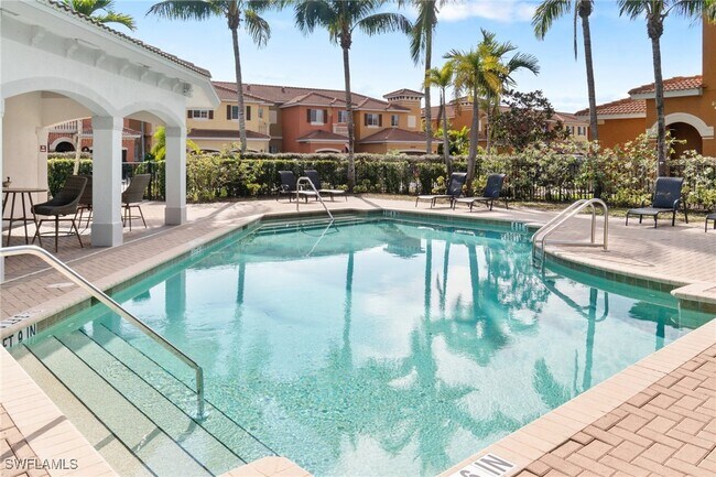 Building Photo - 10213 S Silver Palm Dr