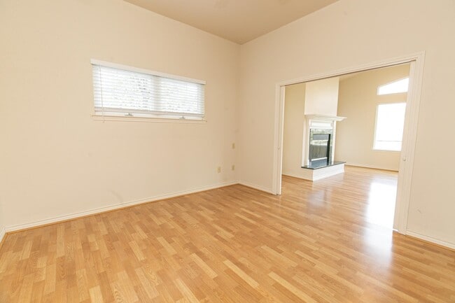 Building Photo - 830 Los Escondidos Rd