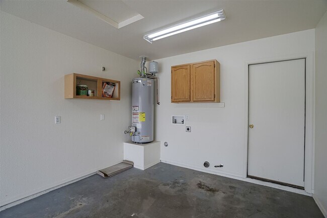 Building Photo - 7020 E Burro Ln