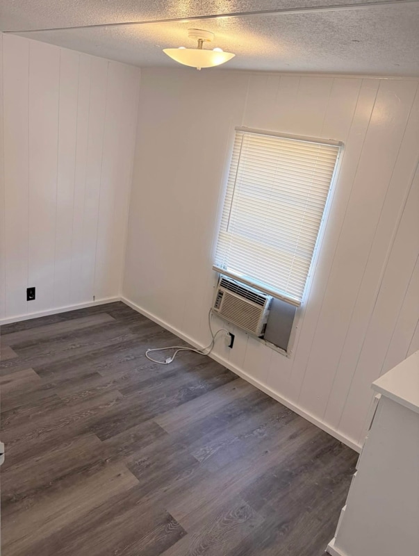 Building Photo - 215 Weeks Rd