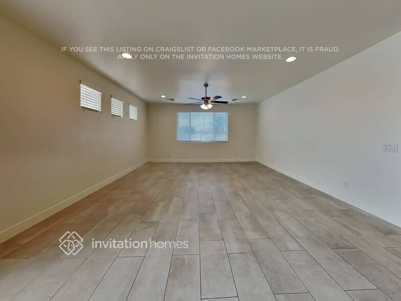 Building Photo - 16513 S 10th St