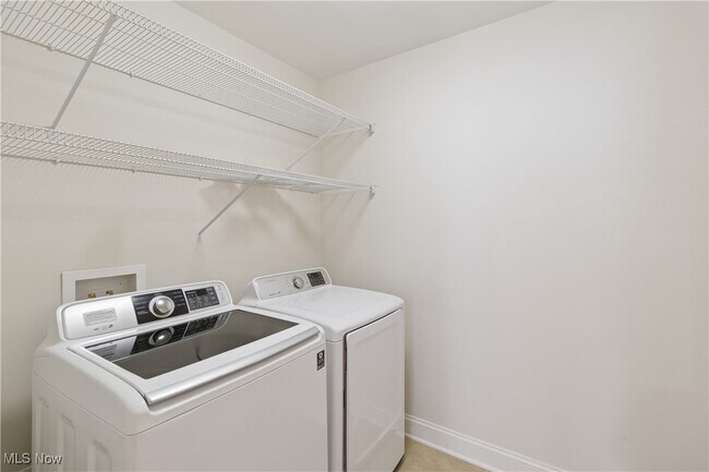 Building Photo - 55 E College St