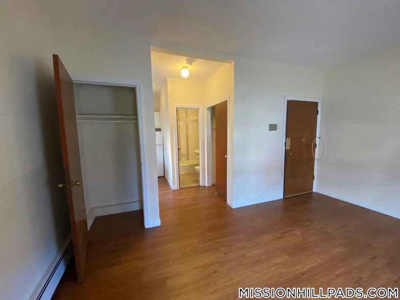 Building Photo - 74 S Huntington Ave