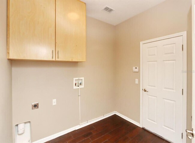 Building Photo - 13714 Artesa Bell Dr