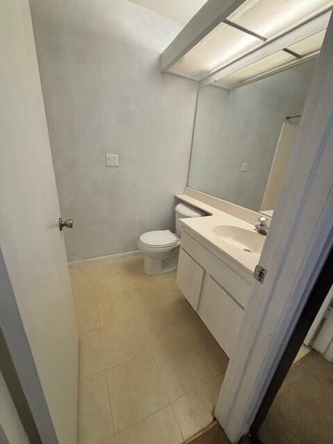 Building Photo - 260 Streamwood