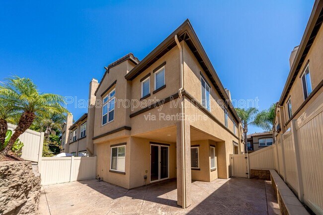 Building Photo - 6223 Avenida De Las Vistas