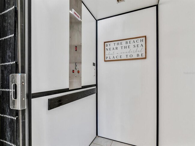 Building Photo - 5018 63rd Dr W