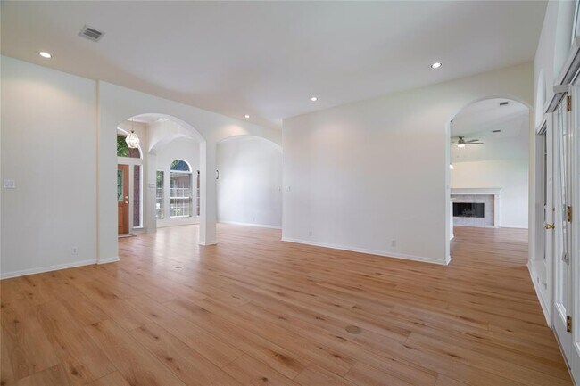 Building Photo - 3628 Aspen Creek Pkwy