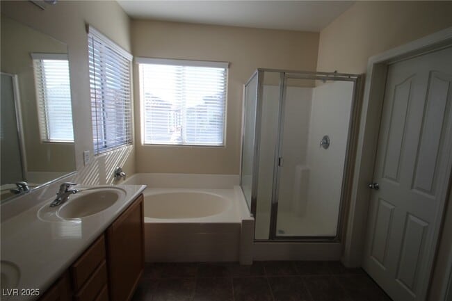 Building Photo - 8952 Gray Quail Ct