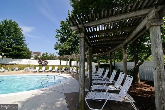 Building Photo - 7707 Old Woodstock Ln