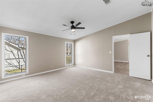 Building Photo - 110 S Preston Rd