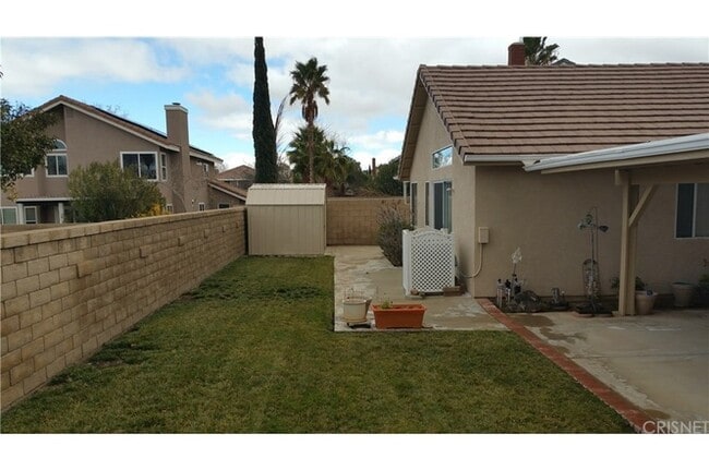 Building Photo - 3143 Mariposa Ave