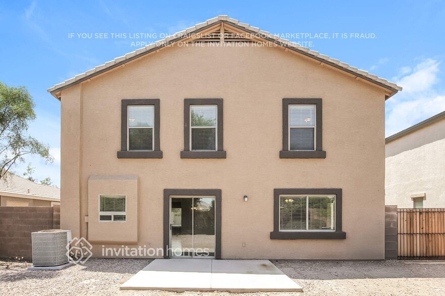 Building Photo - 15986 W Durango St