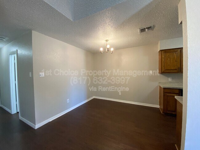 Building Photo - 1118 Landsdale Ln