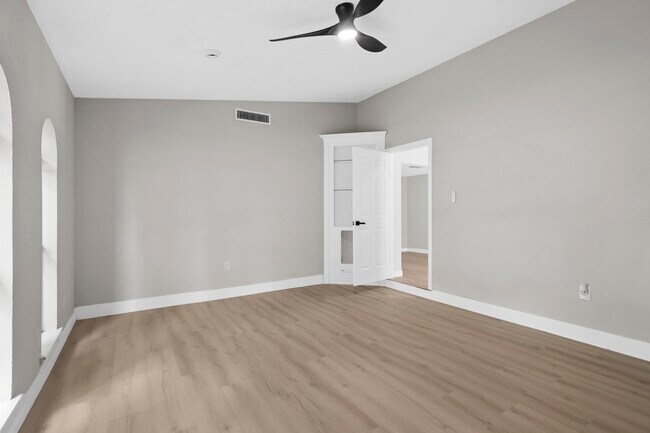 Building Photo - 3902 Marywood Dr