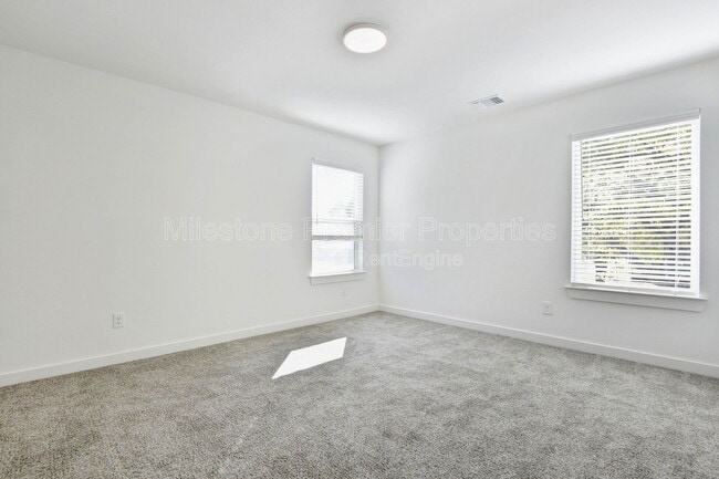 Building Photo - 603 W Johnson St