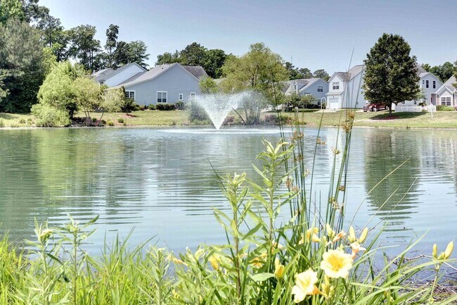 Building Photo - Peaceful Retreat in Willow Lakes