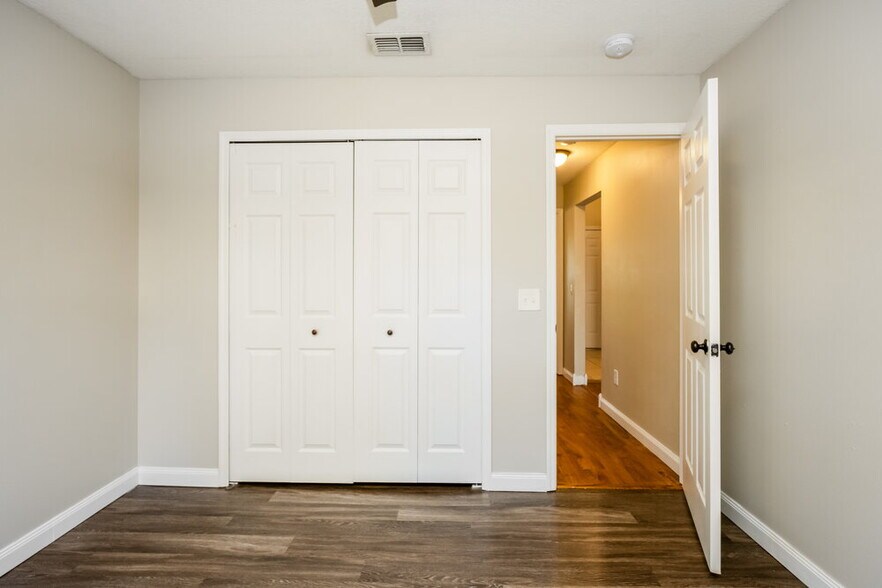 Building Photo - 4166 Shadow Creek Cir