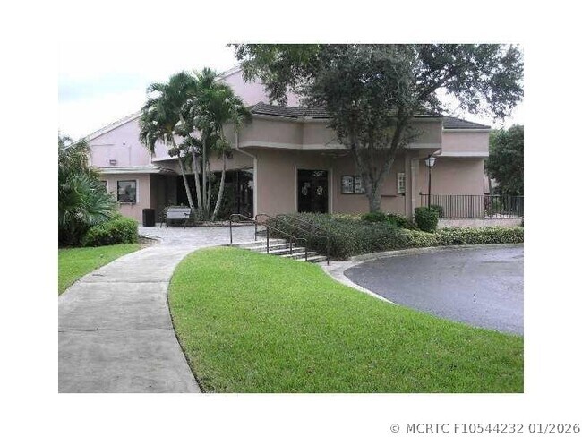 Building Photo - 3000 NW 42nd Ave